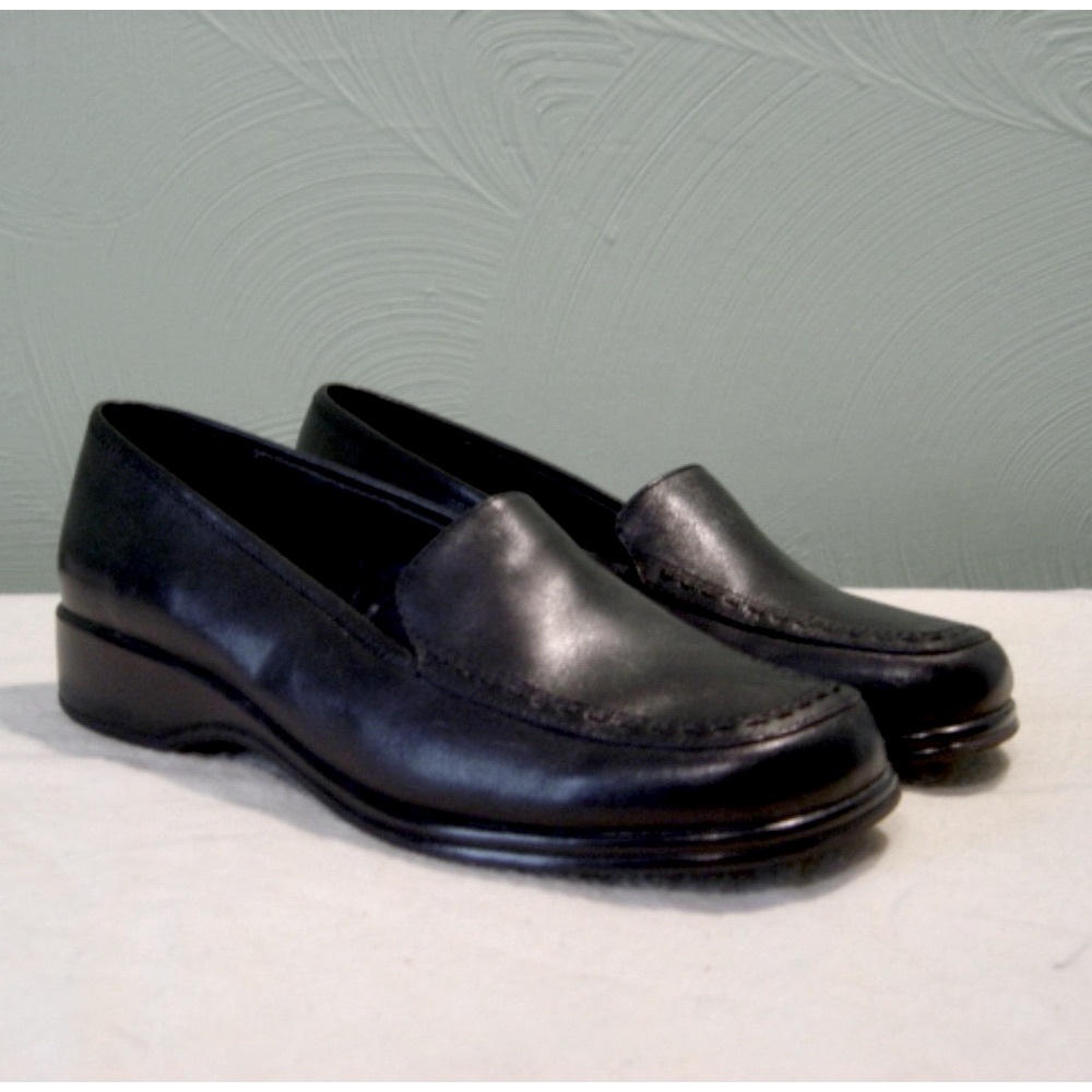 FREE🌟 Liz Baker Hope Vintage Black Leather Loafers Square Toe Comfort Platform